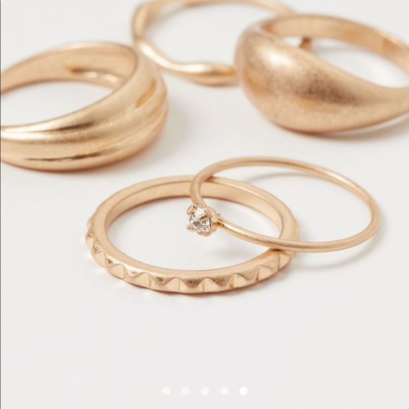 H&M SET OF 5 RINGS MATTE GOLD NEW - Picture 3 of 7